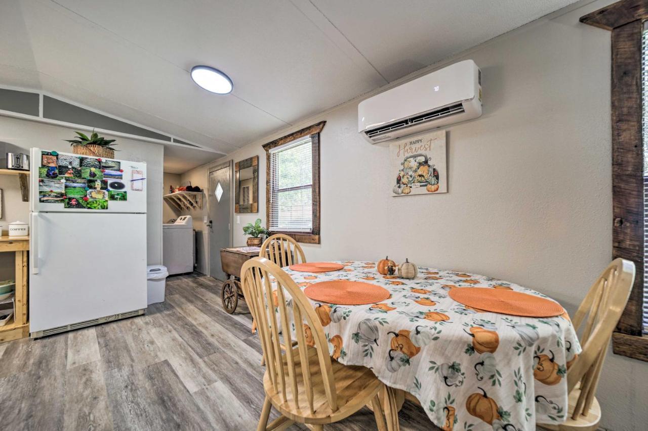 Smoky Mountain Vacation Rental With Hot Tub And Kayaks Whittier Exterior photo