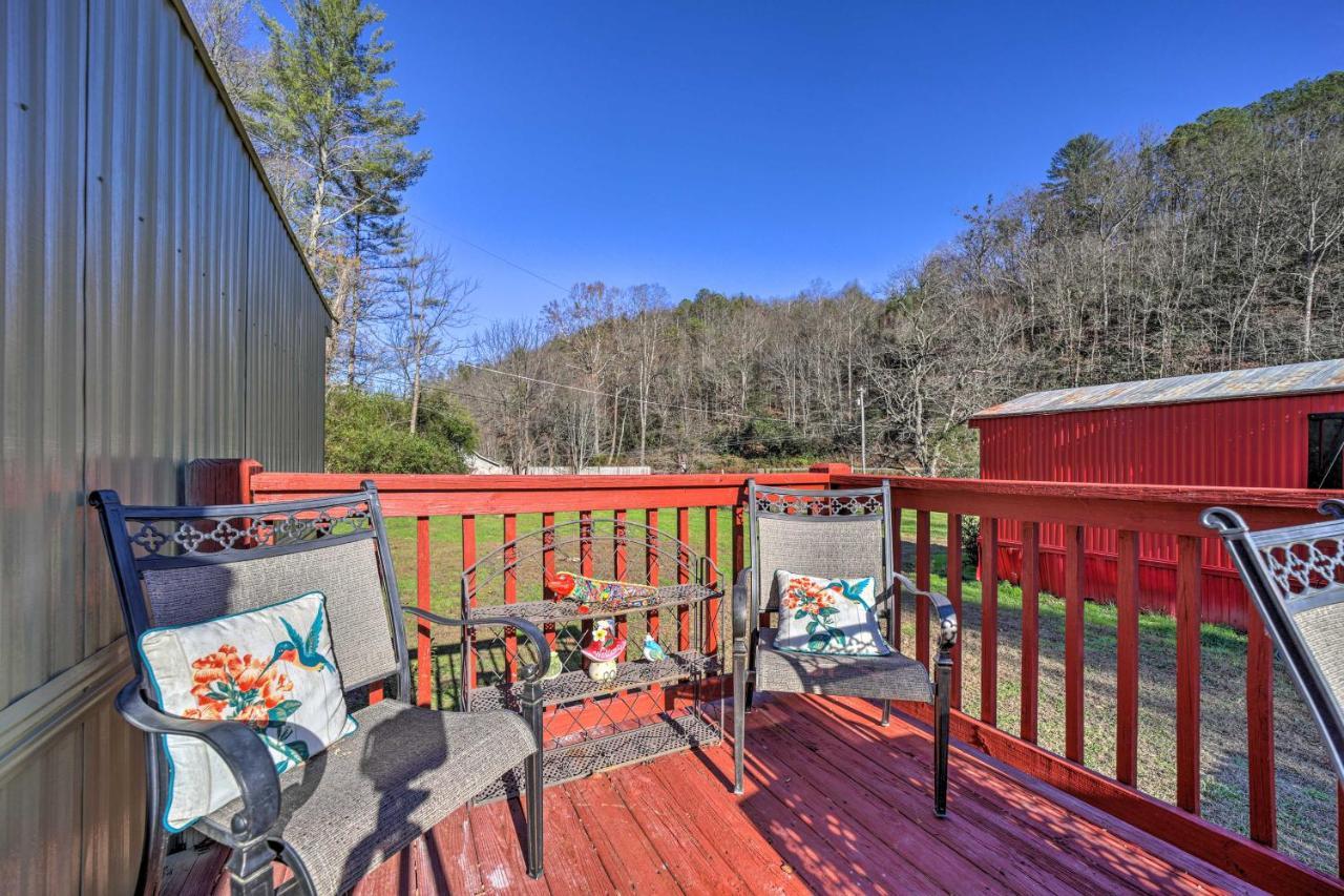 Smoky Mountain Vacation Rental With Hot Tub And Kayaks Whittier Exterior photo